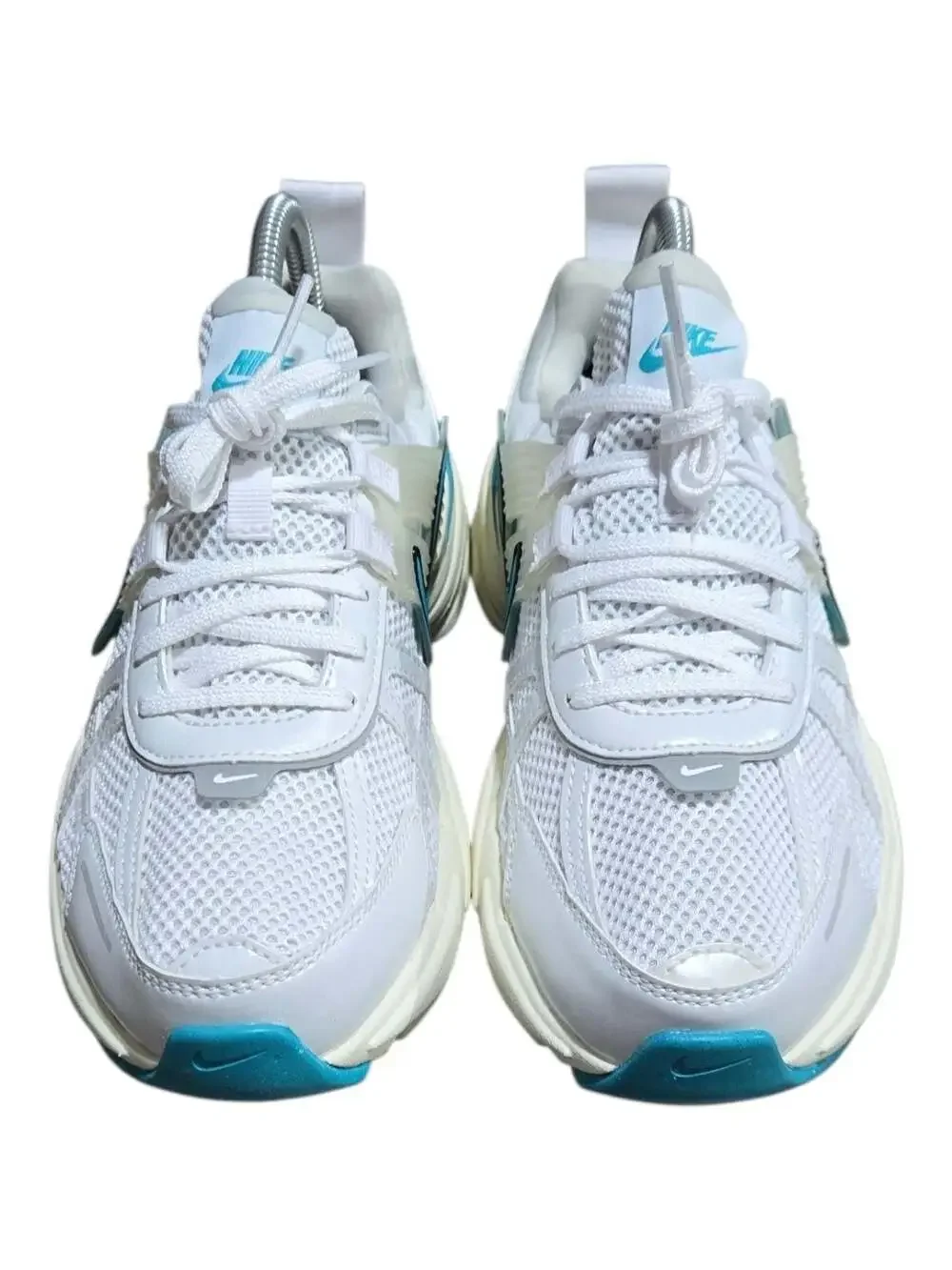 Nike V2K Run Women's Sneakers in White/Dusty Cactus/Coconut Milk Sz 8